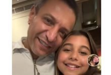 شاهد: فيديو هنا ابنة شيرين عبد الوهاب مع والدها