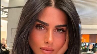 كم عمر زينب كرم المذيعة