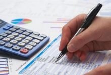 تنوعت جداول البيانات بشكل كبير في هذا العصر الحديث، بفعل تطور التكنولوجيا،  حيث كان يوجد قبل التطور الكبير في الحاسب الآلي جدول بيانات يدوية، و